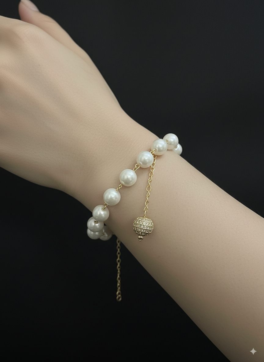 Elegant Pearl & Gold Adjustable Bracelet