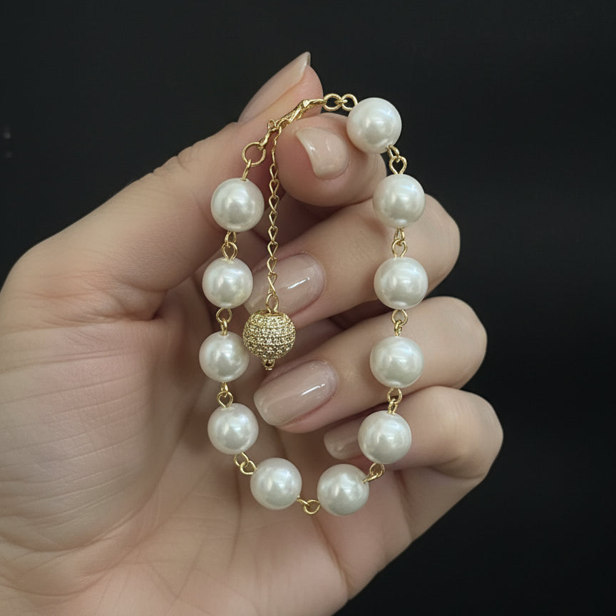 Elegant Pearl & Gold Adjustable Bracelet