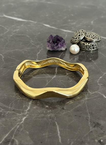 Wave Luxe Gold Bracelet