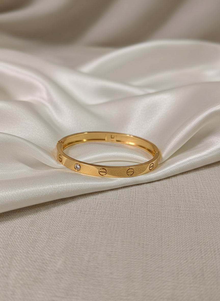 Elegant Gold-Plated Crystal Love Bracelet - Timeless Screw Design Bangle