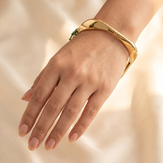 Modern Sculptural Gold Wave Hinged Bangle Bracelet