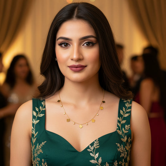 Elegant Clover Pearl Gold Necklace