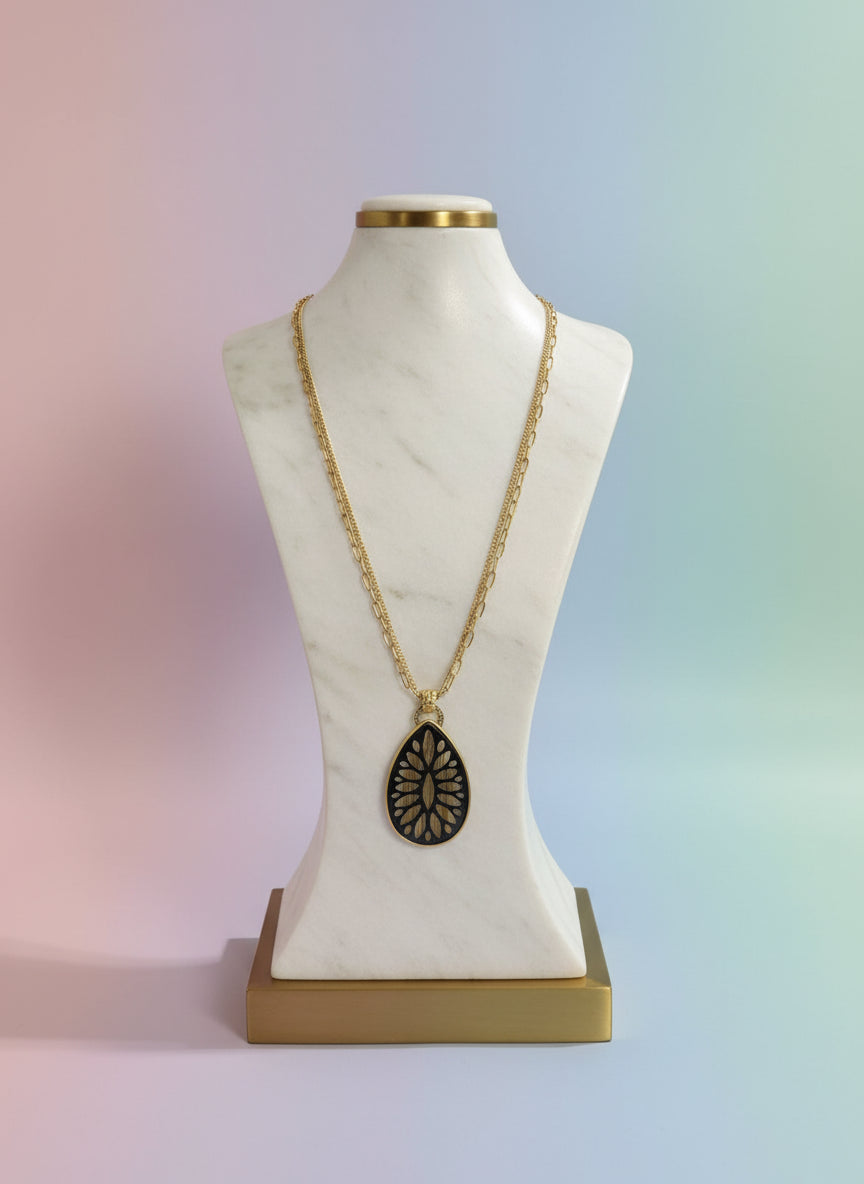 Elegant Teardrop Black Enamel & Gold Pendant Necklace - Unique Filigree Design