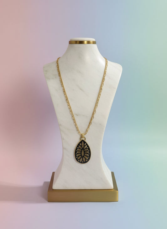 Elegant Teardrop Black Enamel & Gold Pendant Necklace - Unique Filigree Design