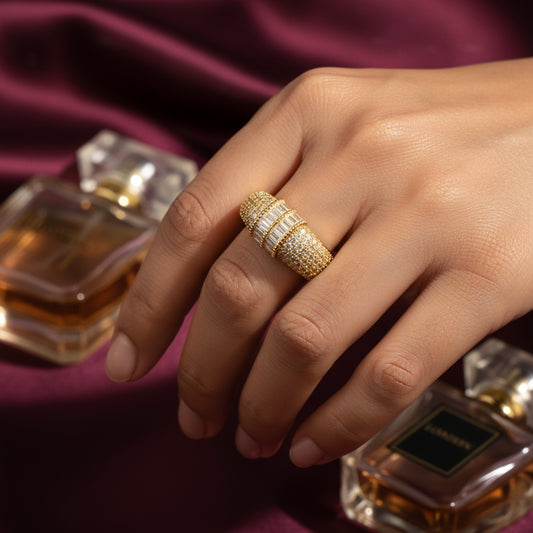 Baguette Horizon Statement Band