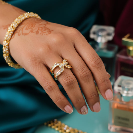 Elegant Gold-Plated Zircon Bow-Knot Ring - Adjustable & Stackable Statement Jewelry