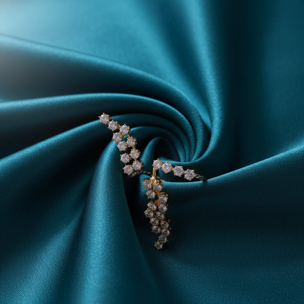 Elegant Zirconia Gold-Plated Ear Cuff Ring - Adjustable Sparkle Fashion Jewelry